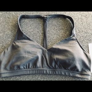 Lululemon Arise bra
